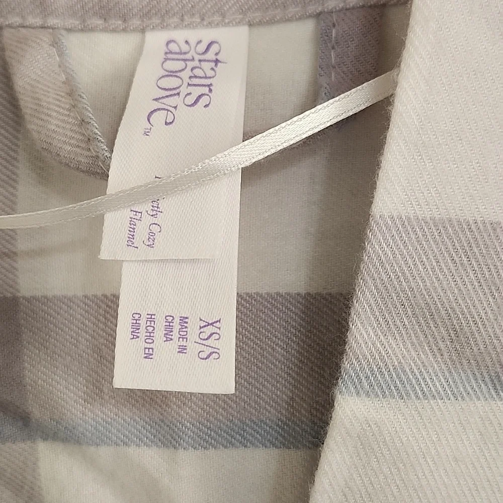 NWT Stars Above Gray Plaid Cozy Flannel Robe Size XS/S - Picture 9 of 10
